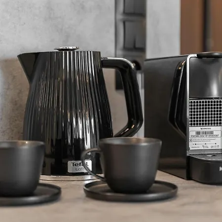 Comfy 20th Floor Hanza Tower - Sauna & Pool Lägenhet