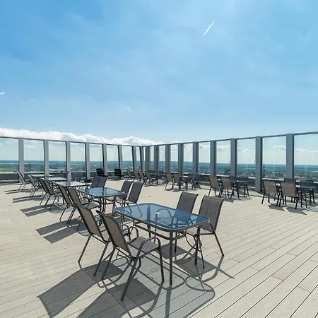 شقة Comfy 20th Floor Hanza Tower - Sauna & Pool