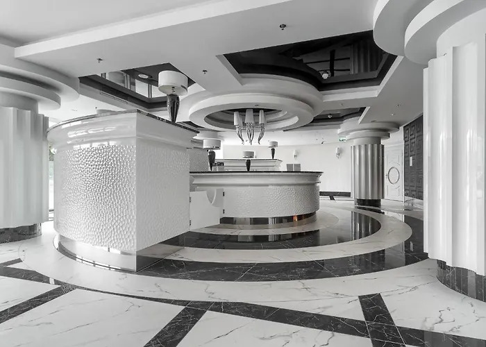 Διαμέρισμα Comfy 20th Floor Hanza Tower - Sauna & Pool